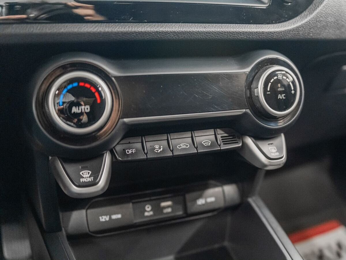 Kia Rio 2020 - фото автомобиля