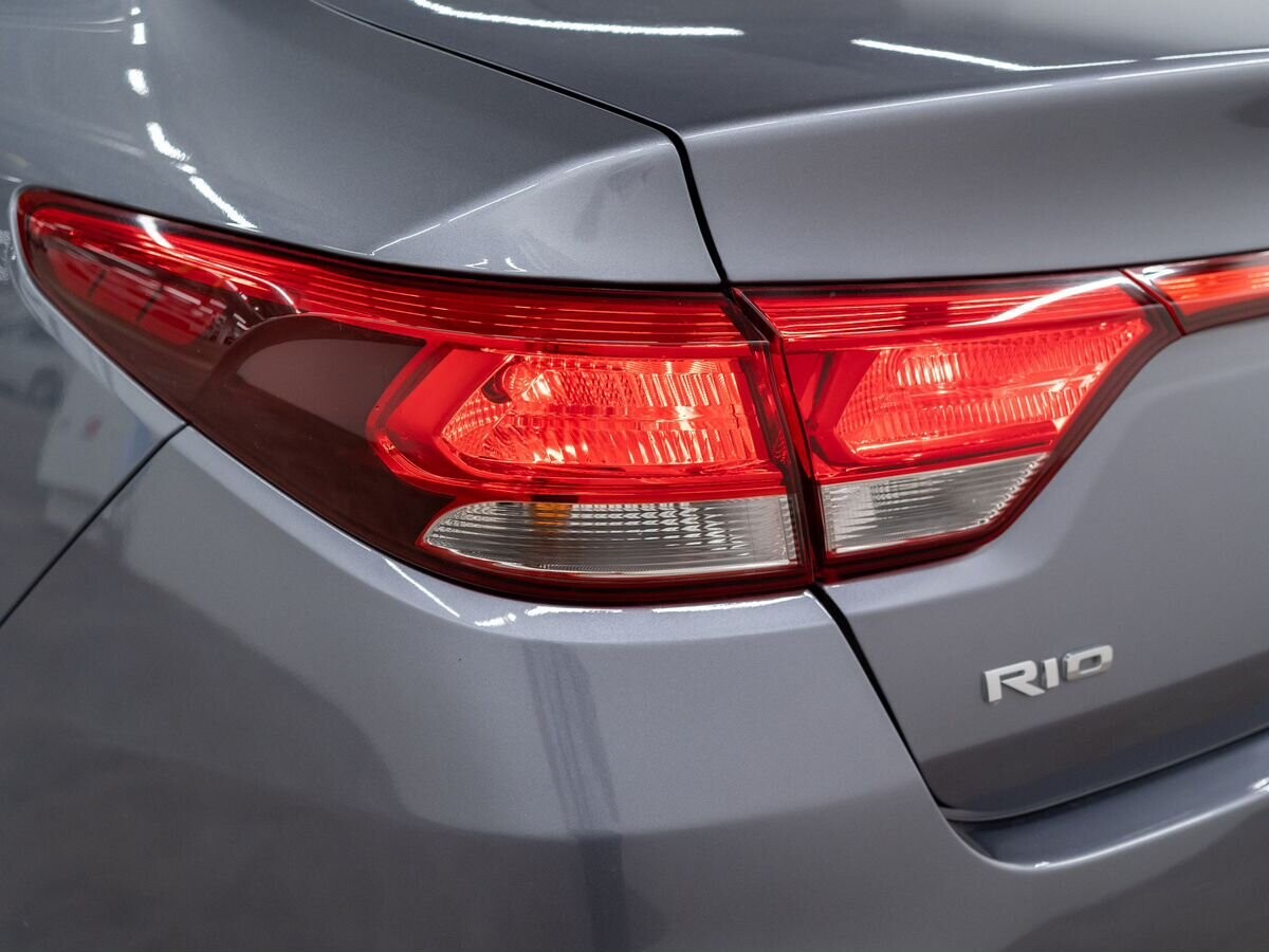 Kia Rio 2020 - фото автомобиля