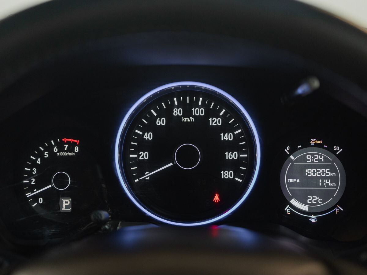 Honda Vezel 2014 - фото автомобиля