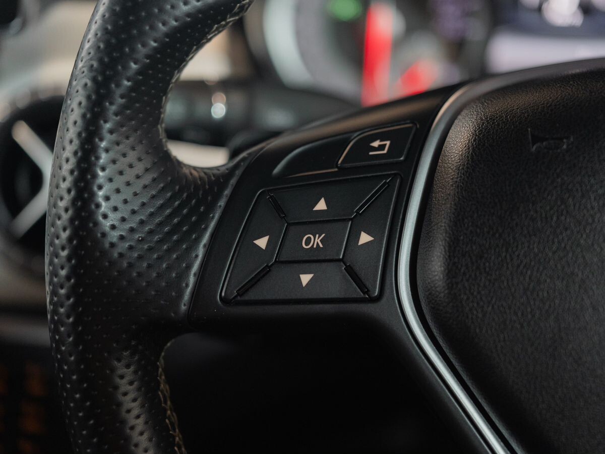Mercedes-Benz CLA-Class 2013 - фото автомобиля