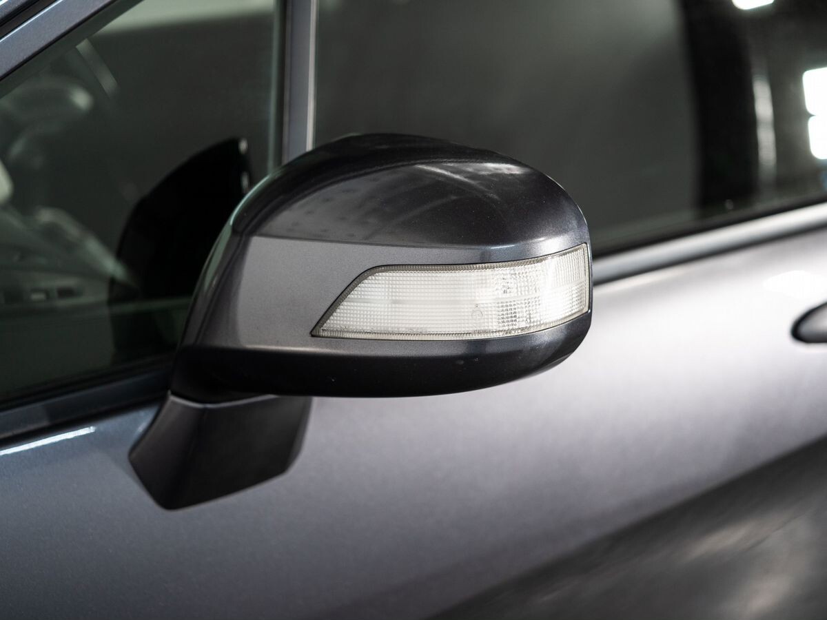 Honda Freed 2012 - фото автомобиля