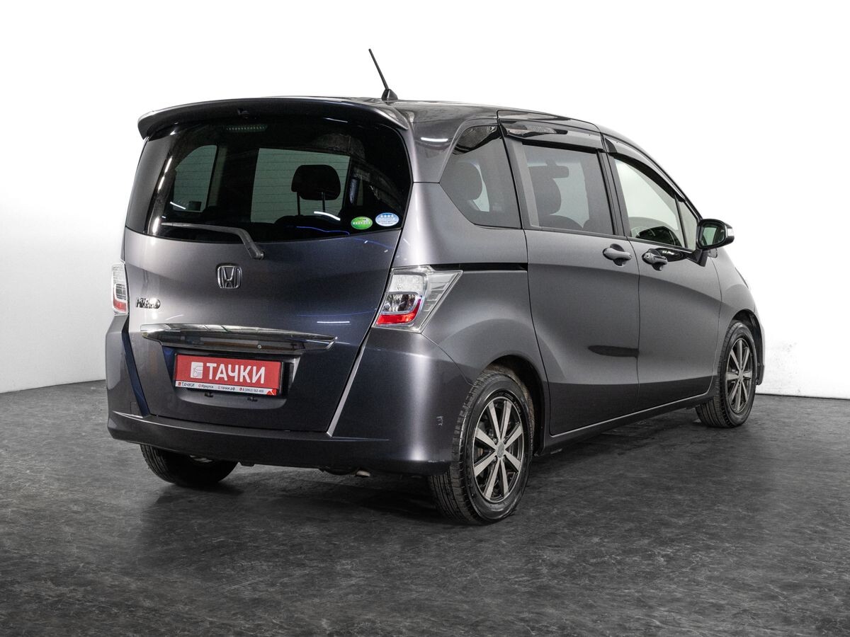 Honda Freed 2012 - фото автомобиля