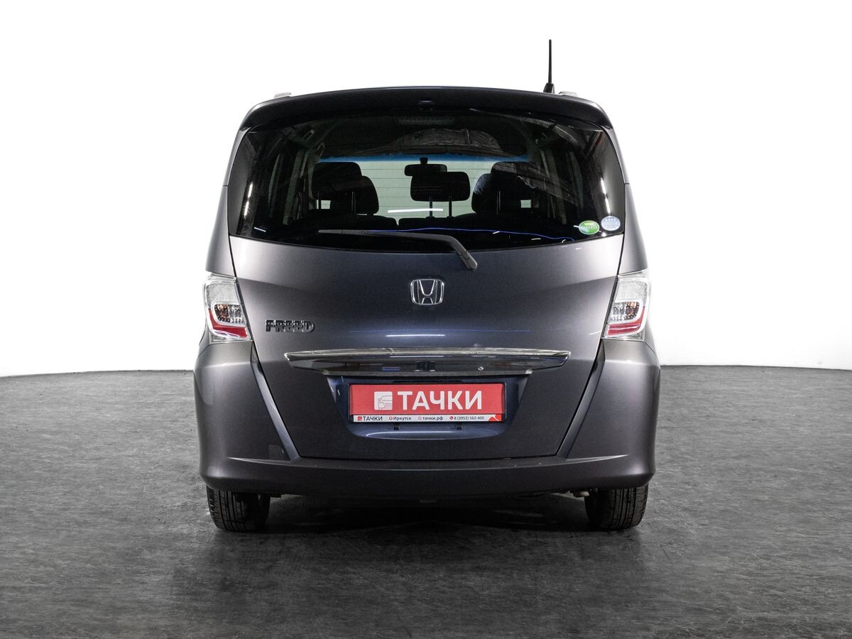 Honda Freed 2012 - фото автомобиля