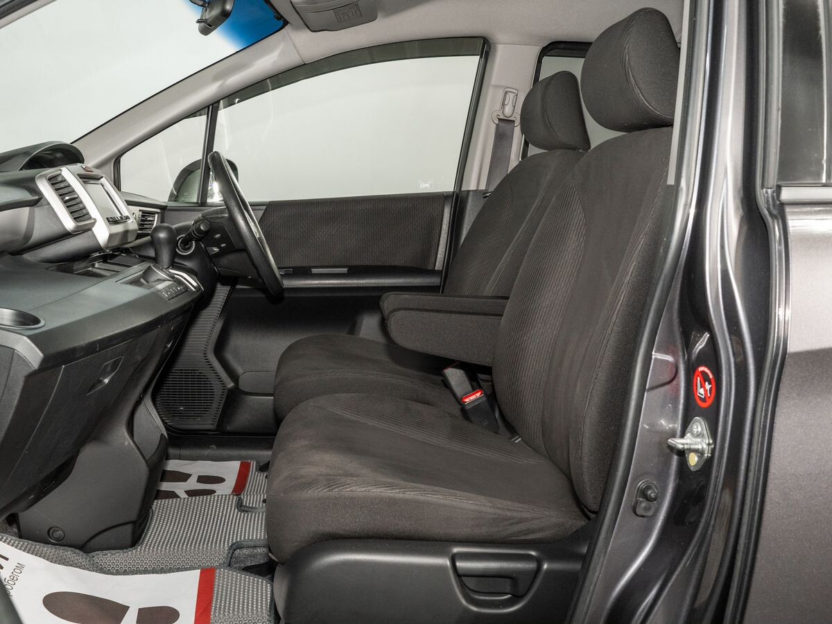 Honda Freed 2012 - фото автомобиля