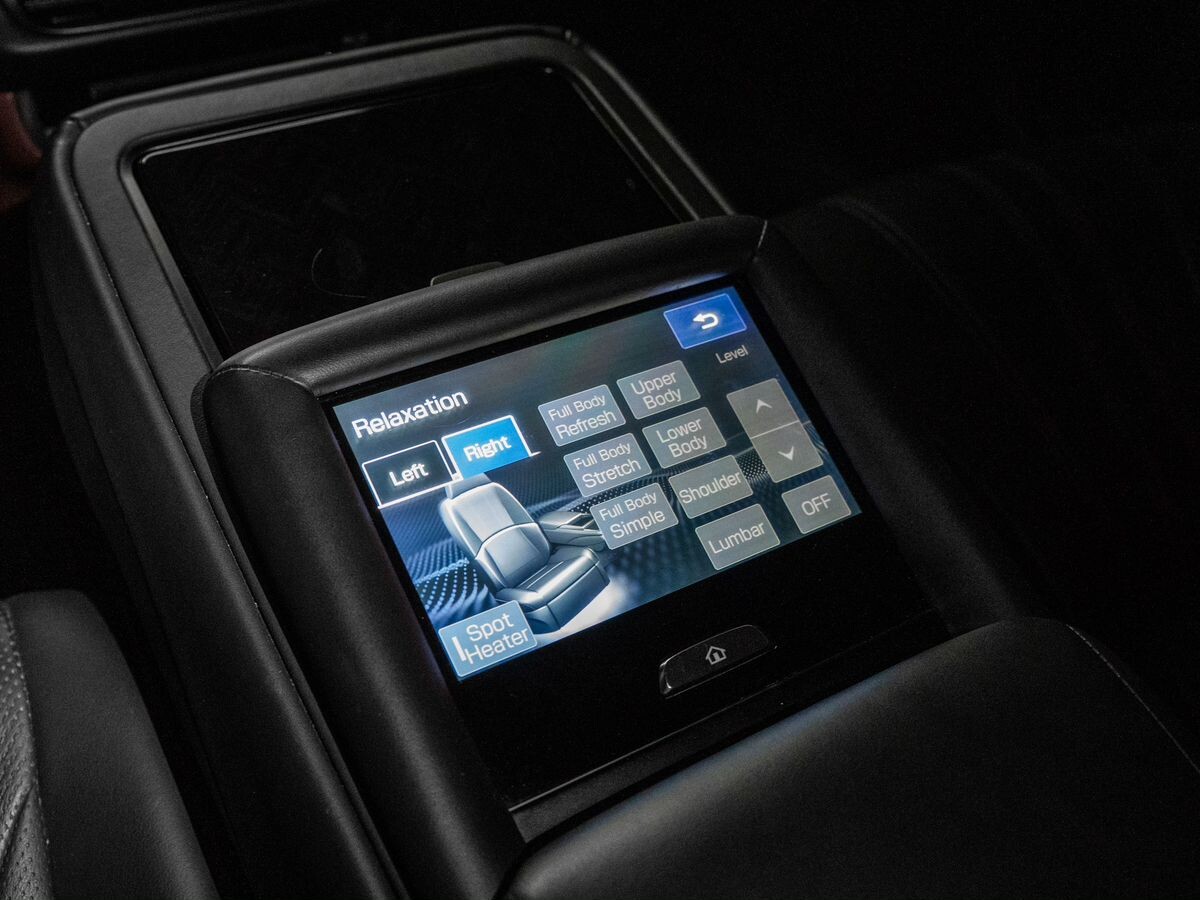 Lexus LS500h 2019 - фото автомобиля