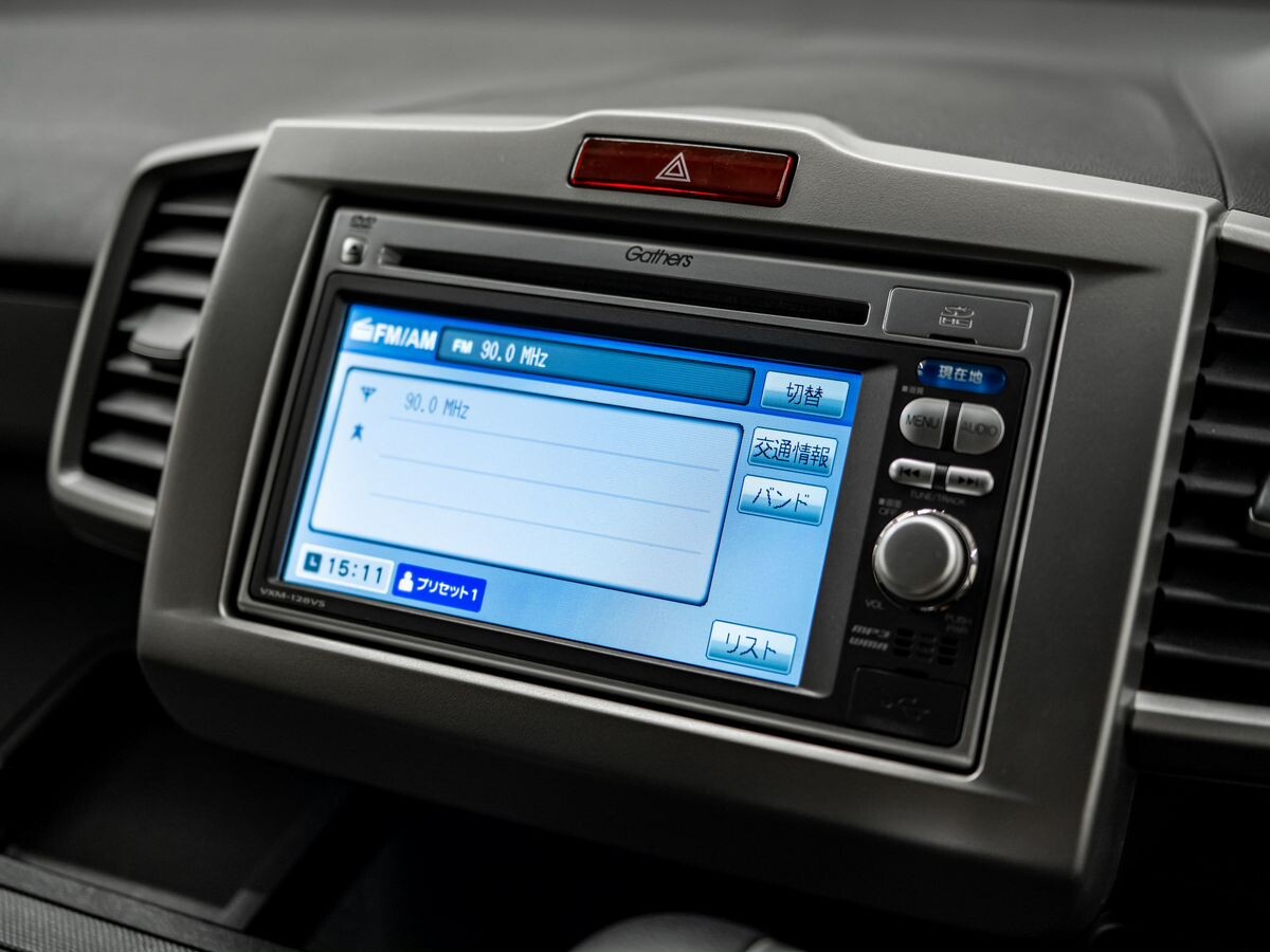 Honda Freed 2012 - фото автомобиля