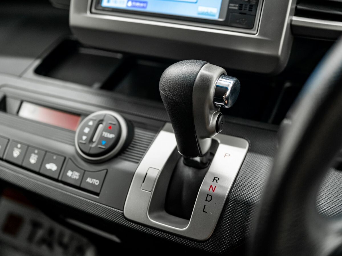 Honda Freed 2012 - фото автомобиля