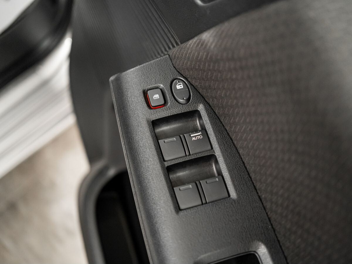 Honda Freed 2012 - фото автомобиля