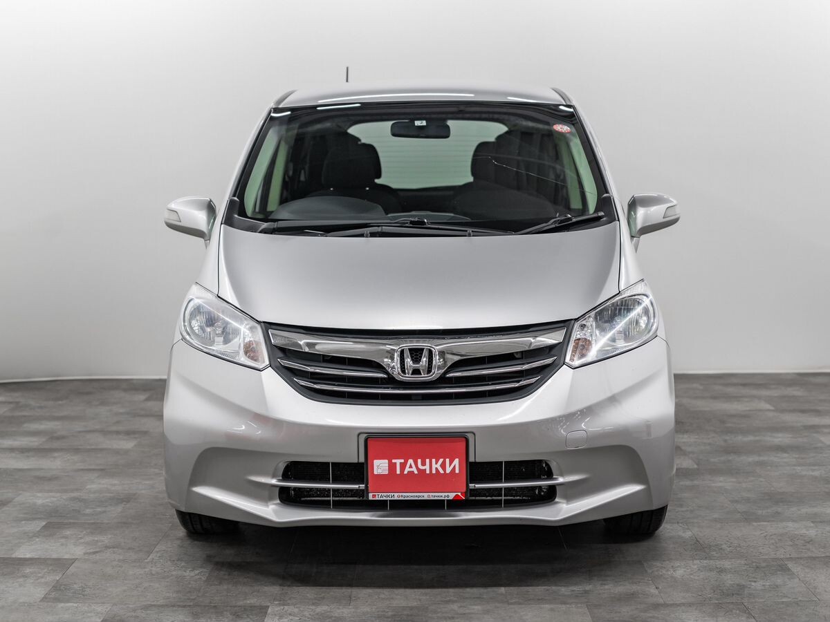 Honda Freed 2012 - фото автомобиля