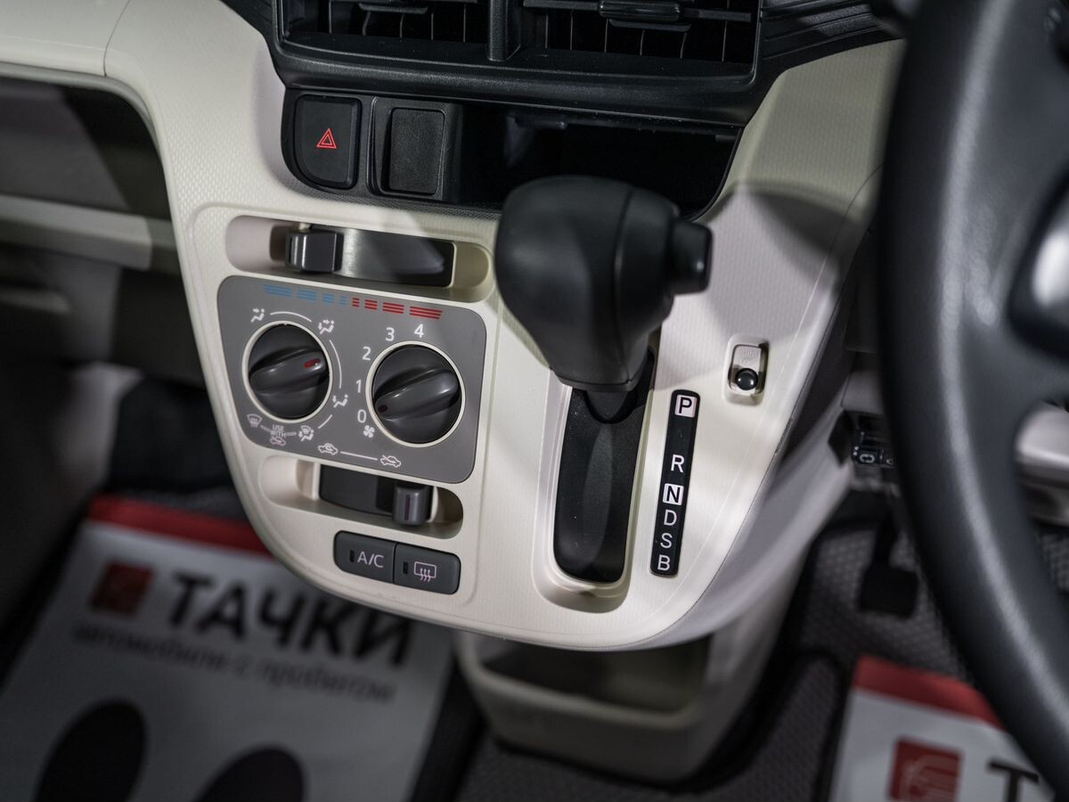 Daihatsu Move 2015 - фото автомобиля