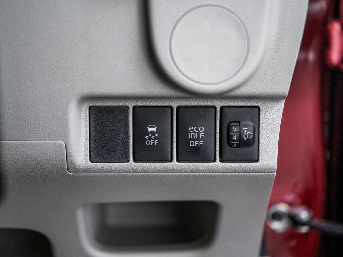 Daihatsu Move 2015 - фото автомобиля