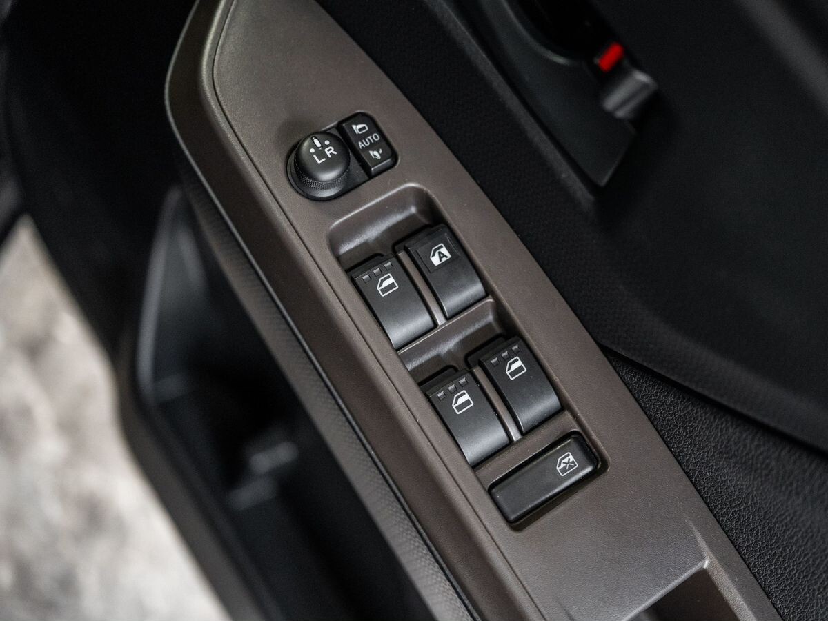 Toyota Roomy 2022 - фото автомобиля