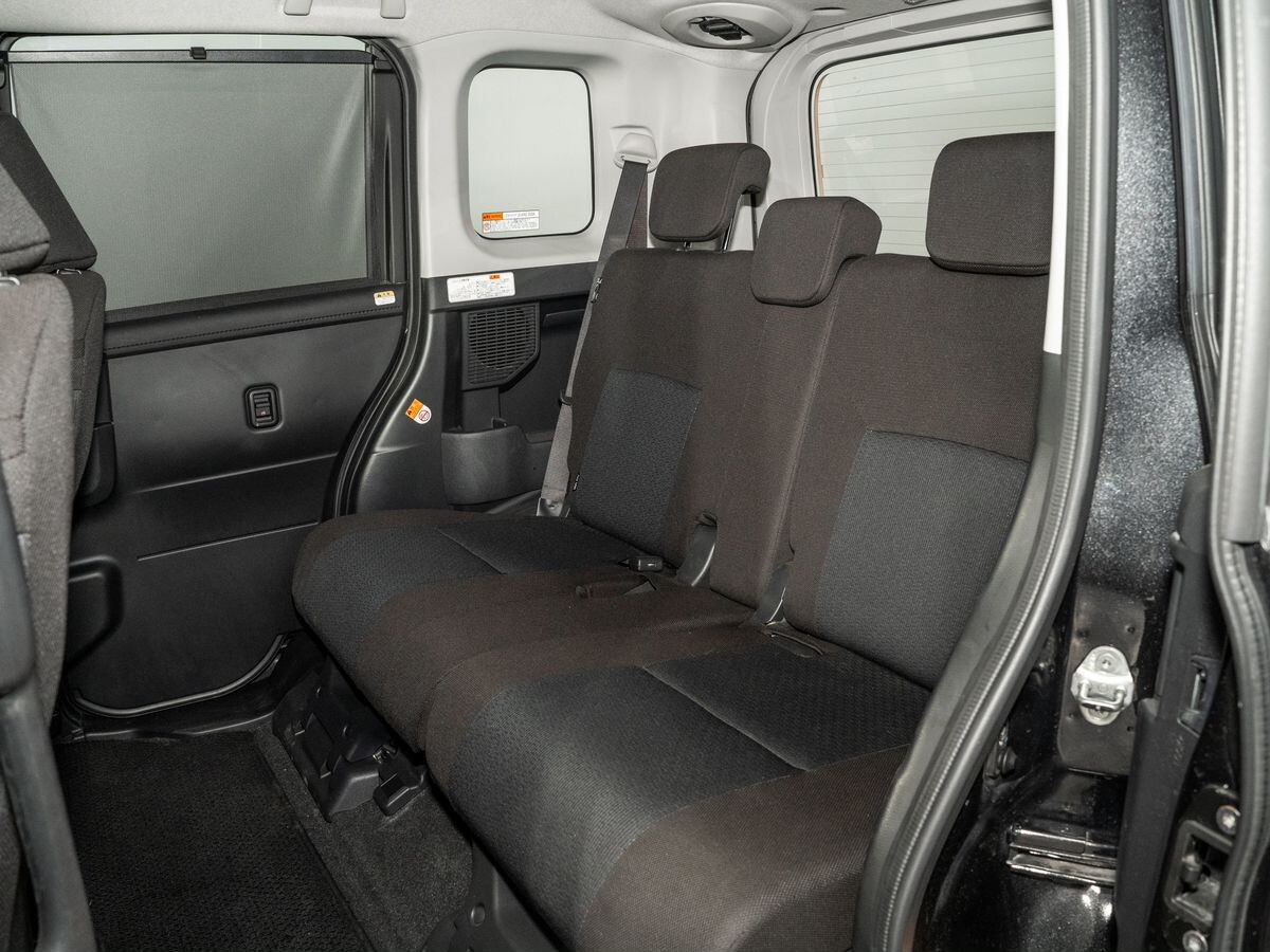 Toyota Roomy 2022 - фото автомобиля