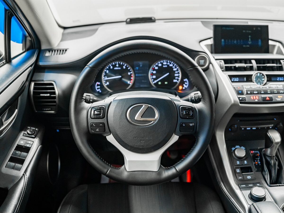 Lexus NX200 2015 - фото автомобиля
