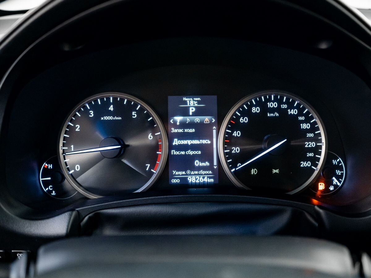 Lexus NX200 2015 - фото автомобиля