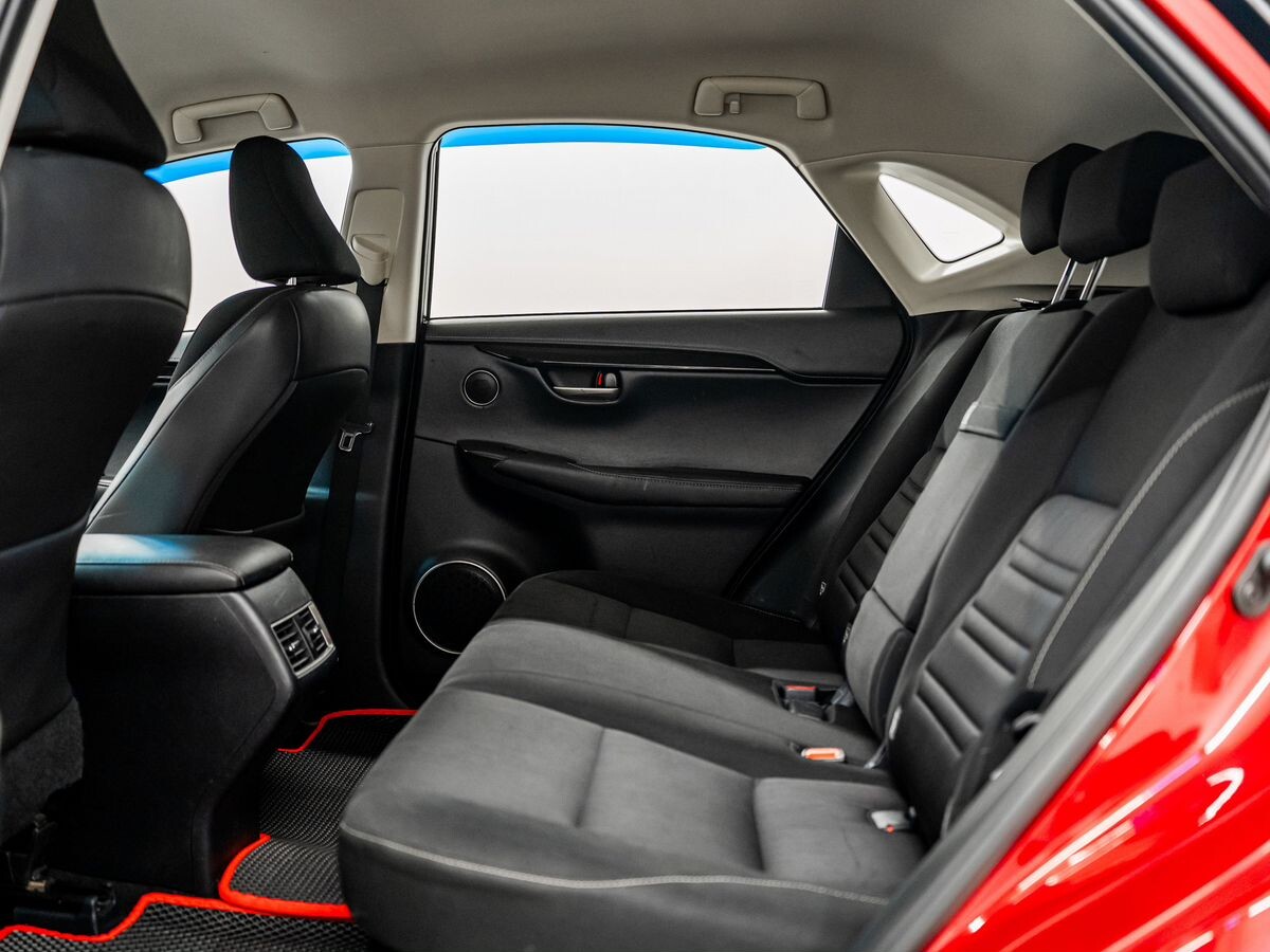 Lexus NX200 2015 - фото автомобиля