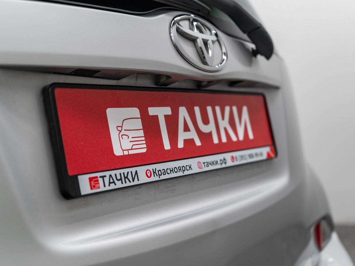 Toyota Ractis 2013 - фото автомобиля