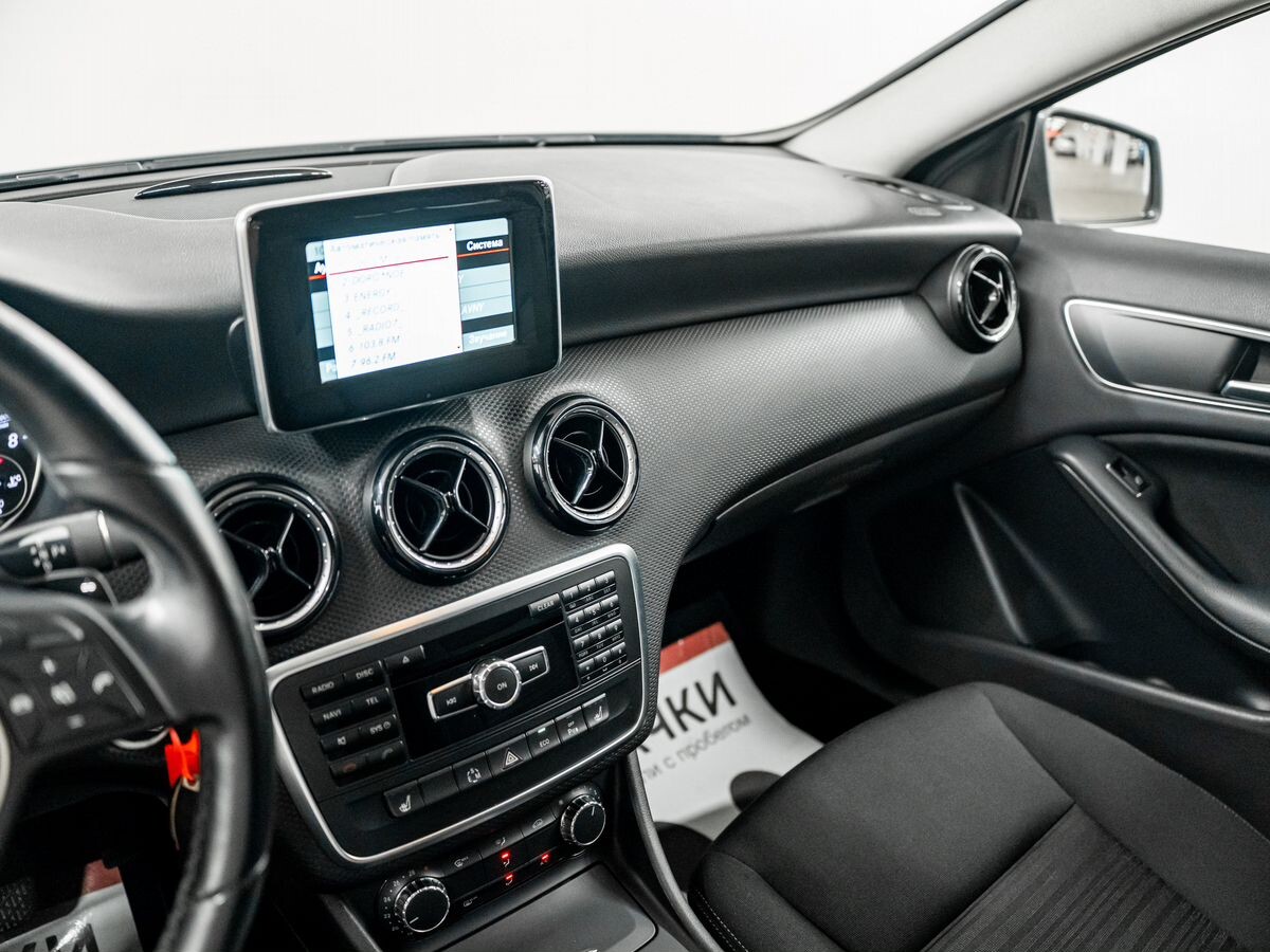 Mercedes-Benz A-Class 2013 - фото автомобиля