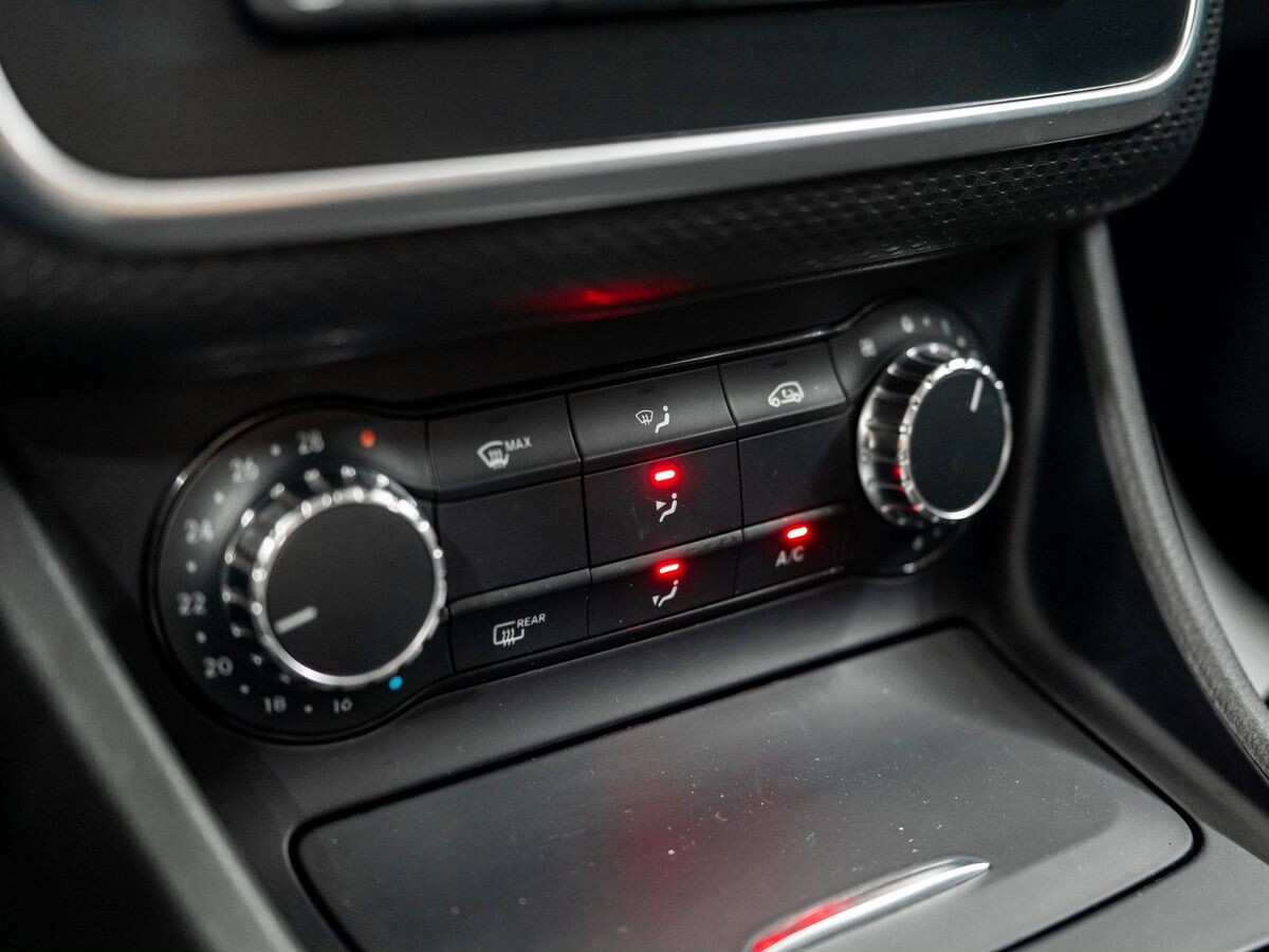 Mercedes-Benz A-Class 2013 - фото автомобиля
