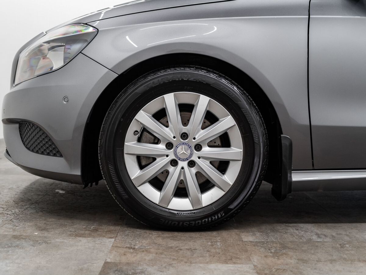Mercedes-Benz A-Class 2013 - фото автомобиля