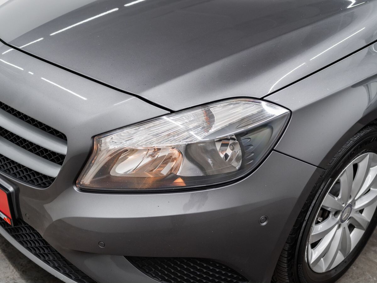 Mercedes-Benz A-Class 2013 - фото автомобиля
