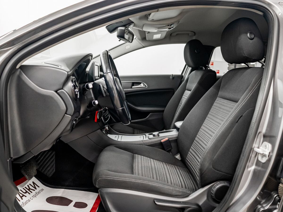 Mercedes-Benz A-Class 2013 - фото автомобиля