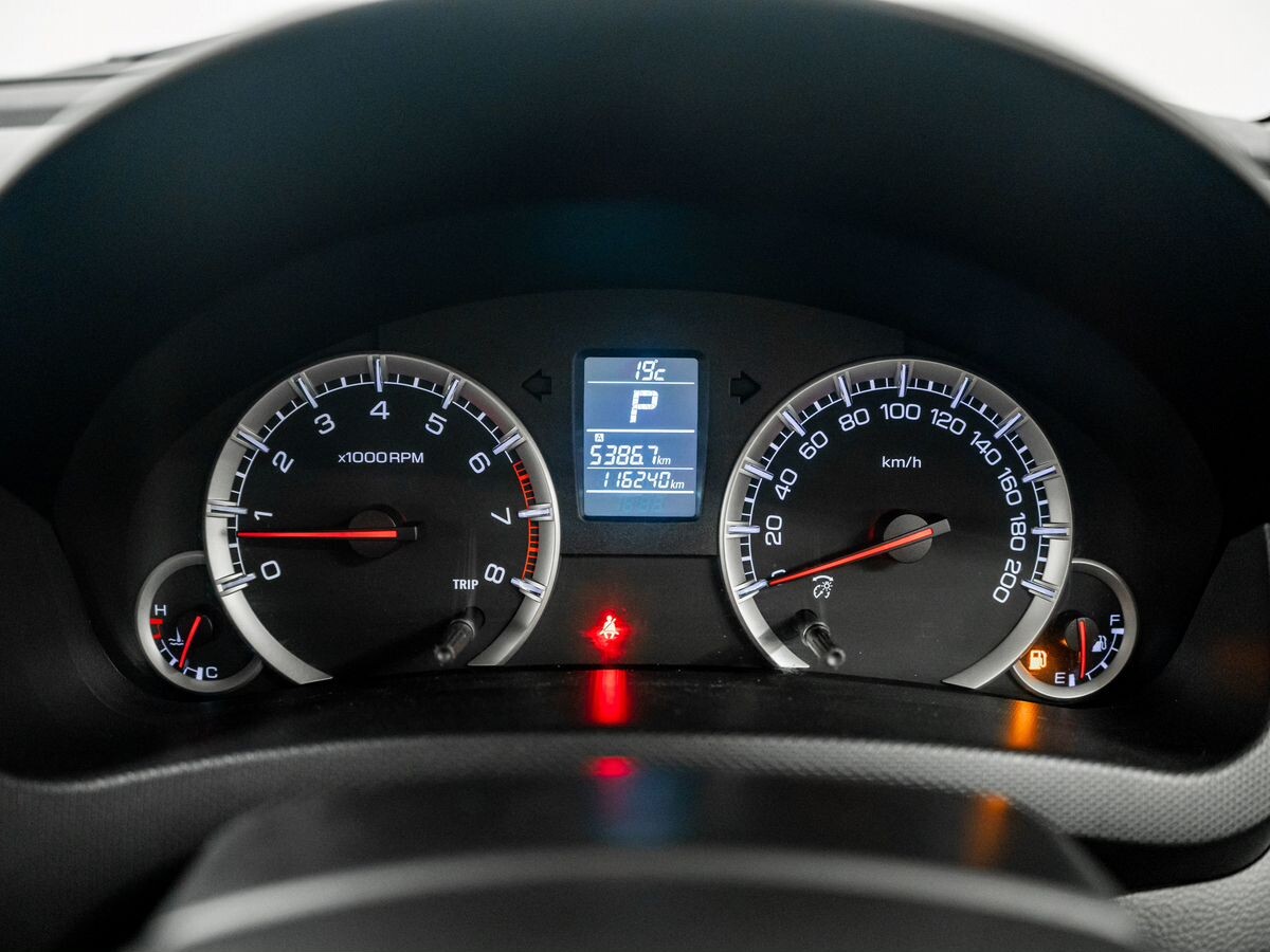 Suzuki Swift 2012 - фото автомобиля
