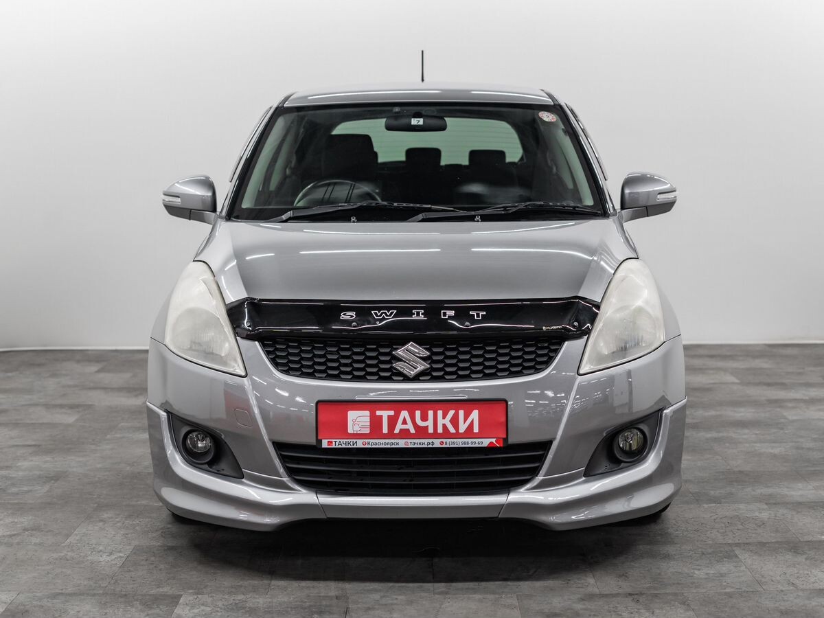 Suzuki Swift 2012 - фото автомобиля