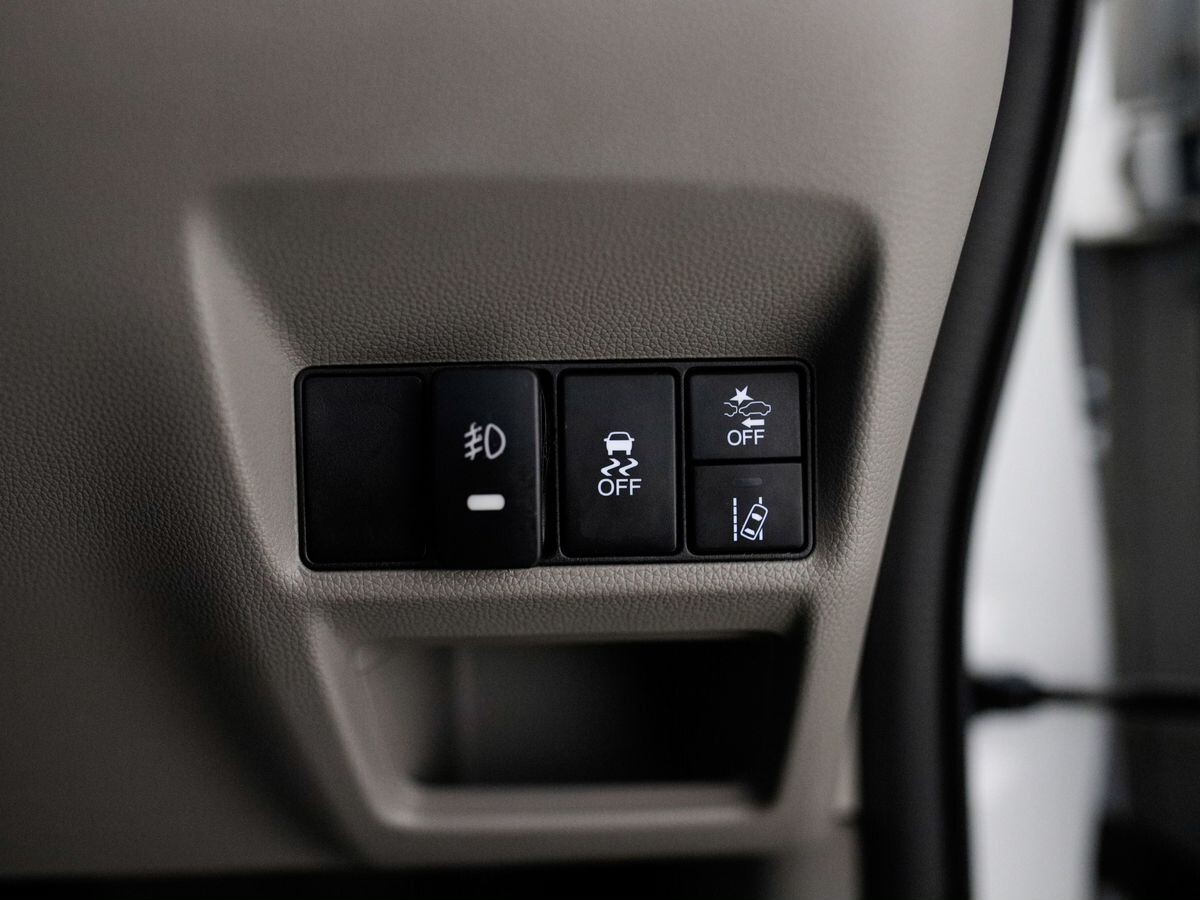 Honda Stepwgn 2016 - фото автомобиля