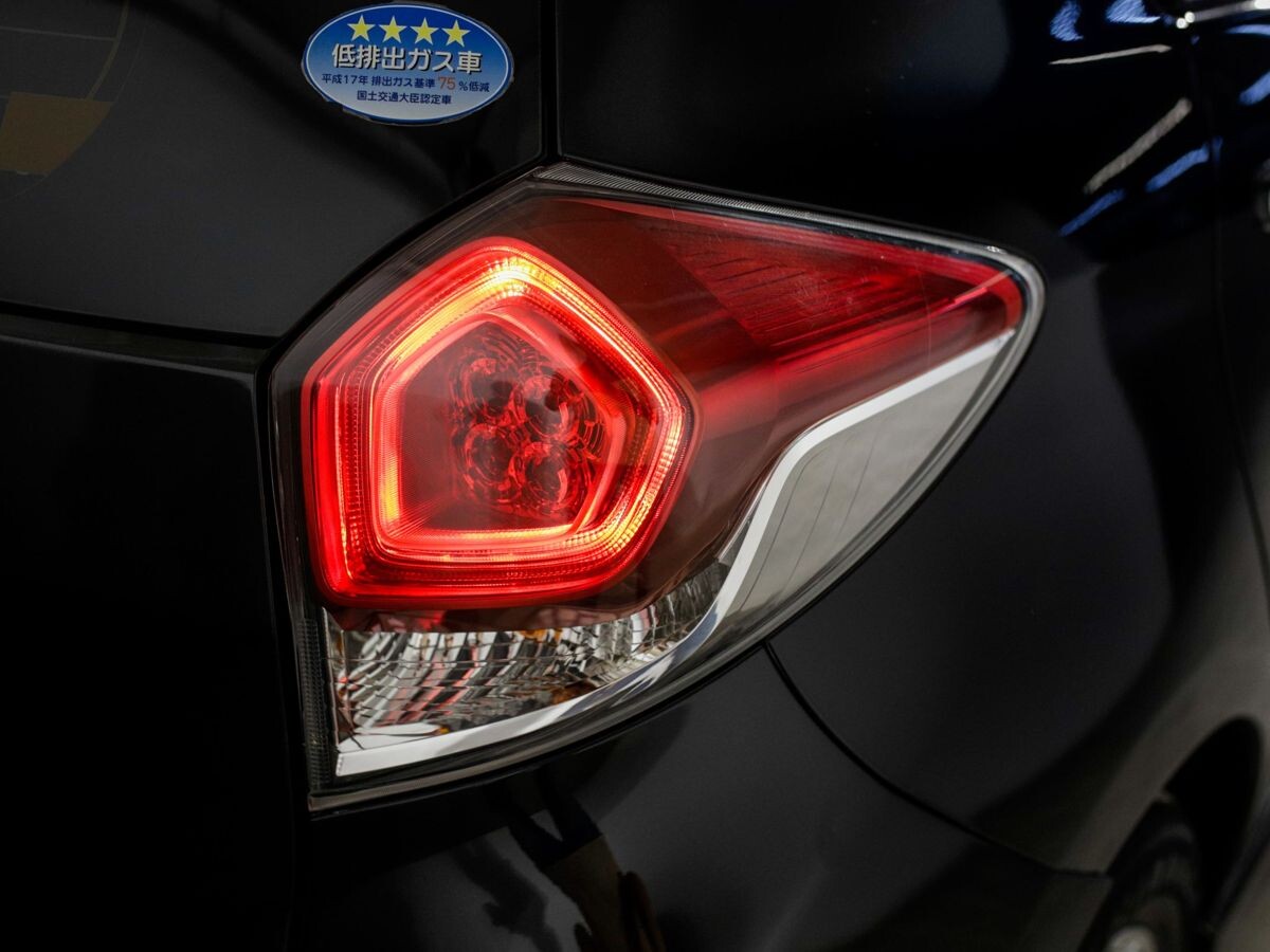 Toyota Ractis 2015 - фото автомобиля