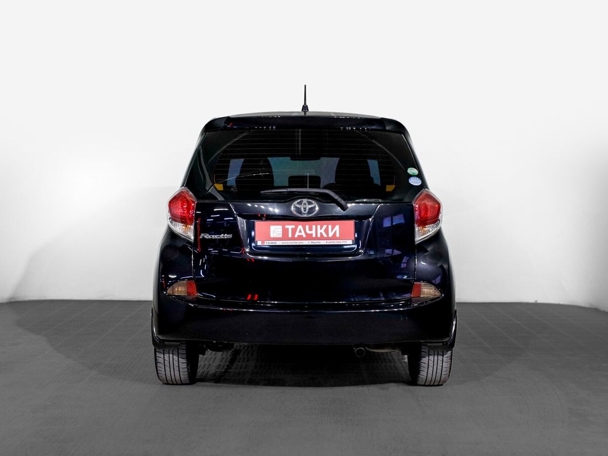 Toyota Ractis 2015 - фото автомобиля