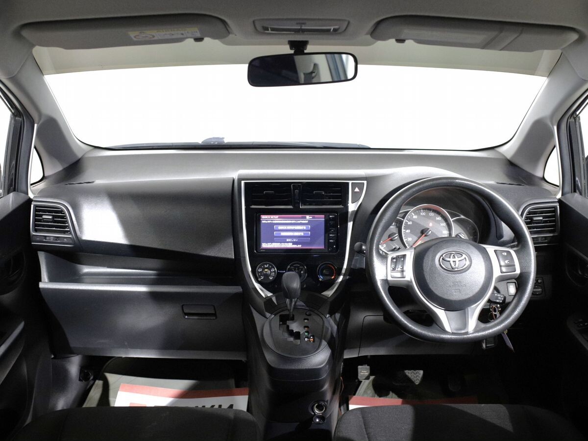 Toyota Ractis 2015 - фото автомобиля