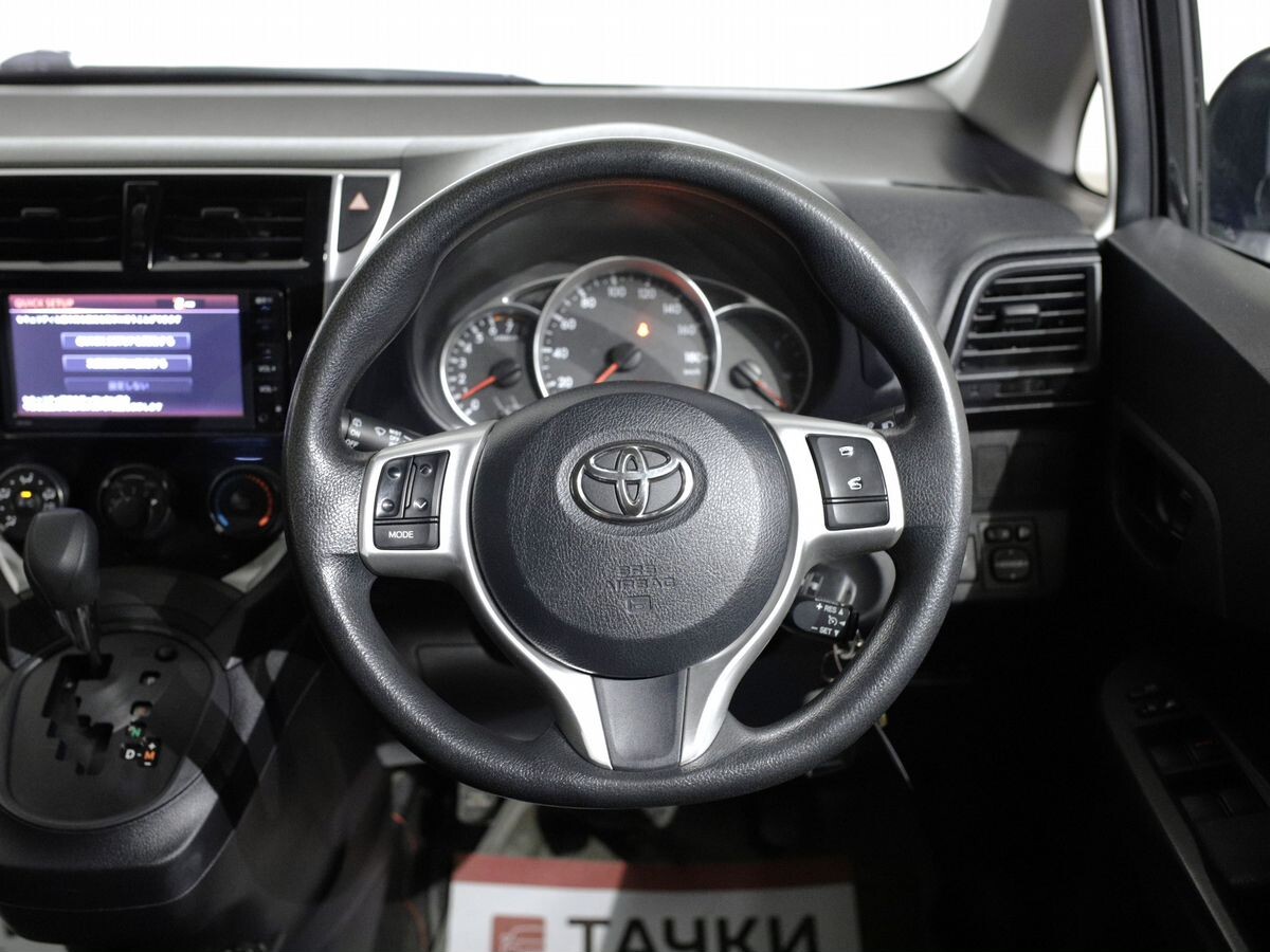 Toyota Ractis 2015 - фото автомобиля