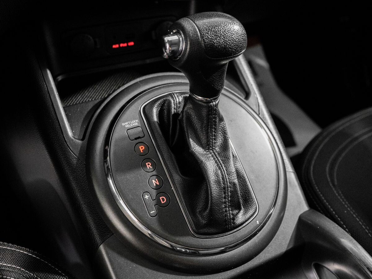 Kia Sportage 2012 - фото автомобиля