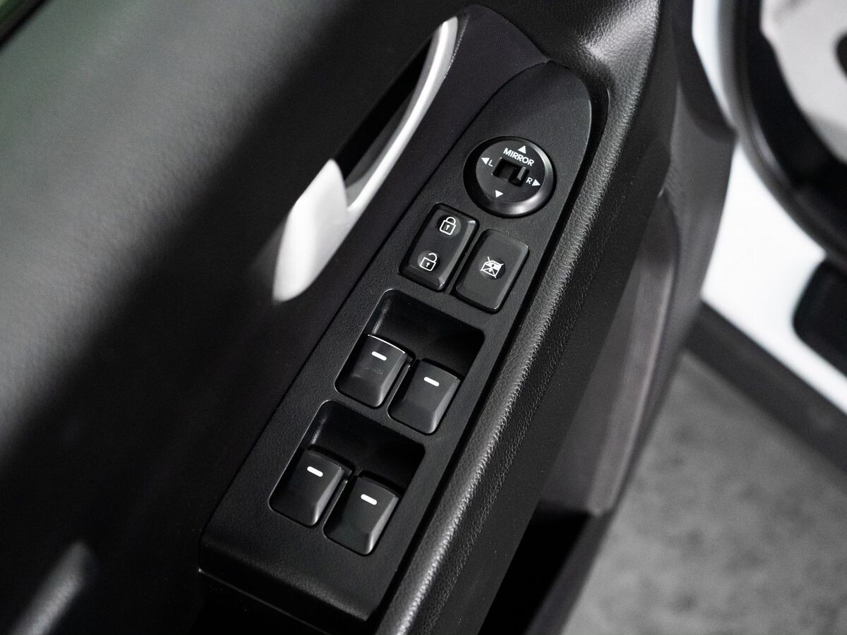 Kia Sportage 2012 - фото автомобиля
