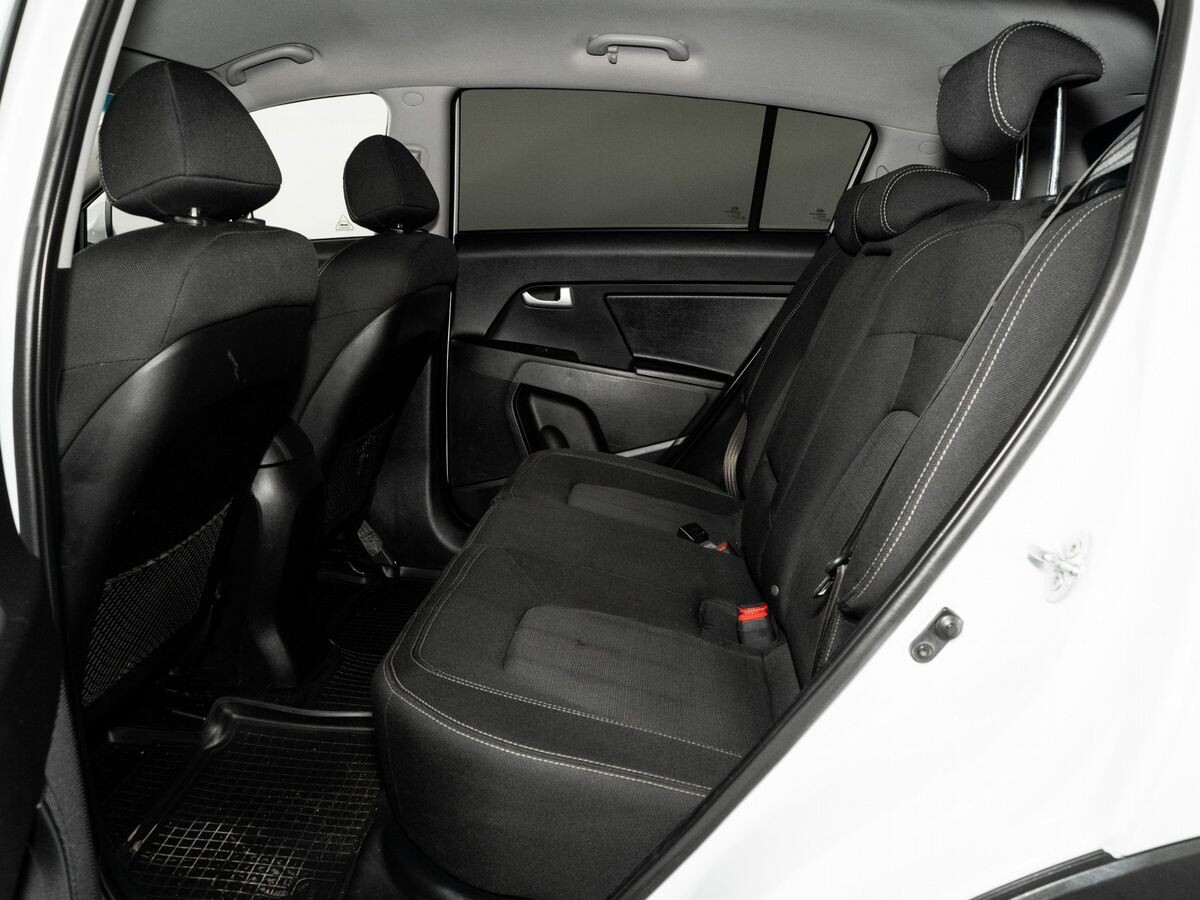 Kia Sportage 2012 - фото автомобиля