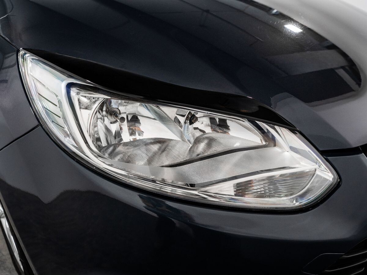 Ford Focus 2012 - фото автомобиля