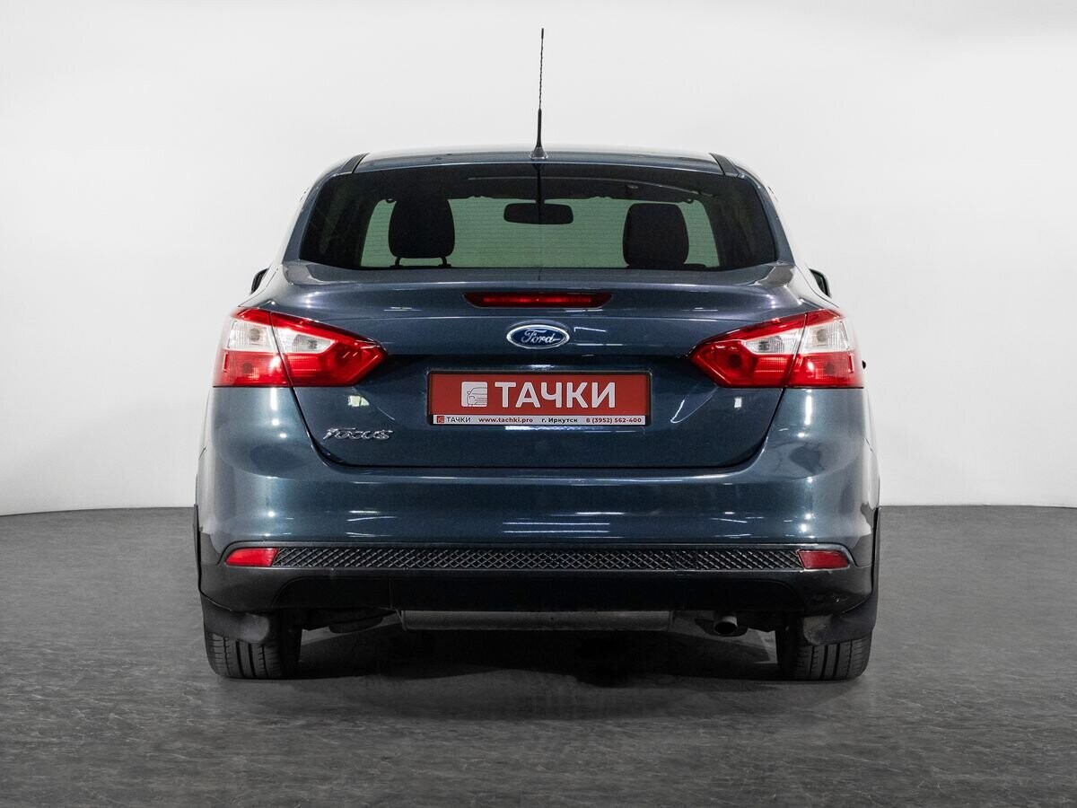 Ford Focus 2012 - фото автомобиля