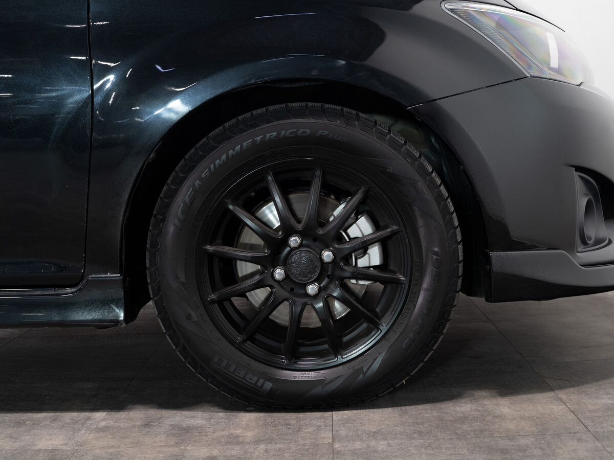 Toyota Corolla Fielder 2013 - фото автомобиля