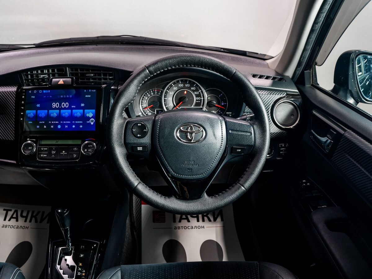 Toyota Corolla Fielder 2013 - фото автомобиля