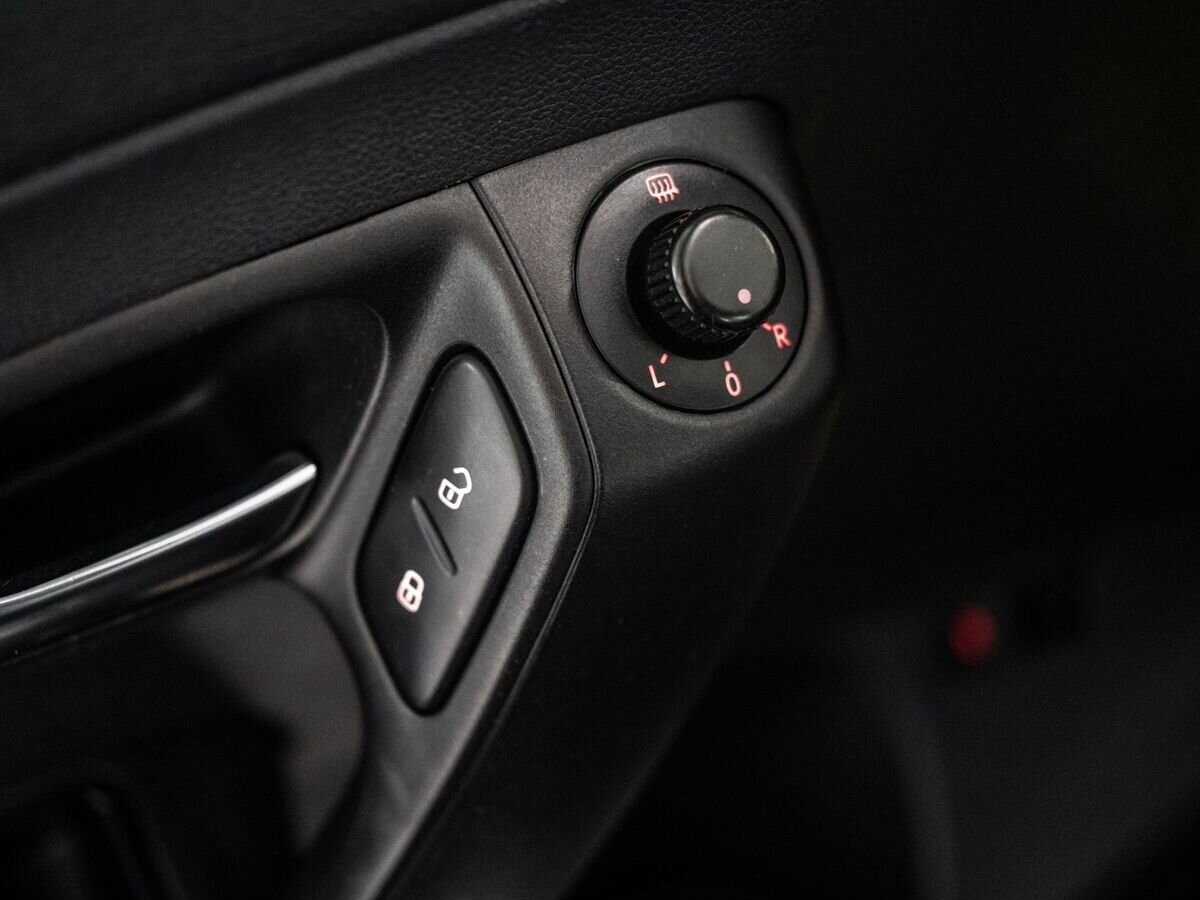 Volkswagen Polo 2013 - фото автомобиля