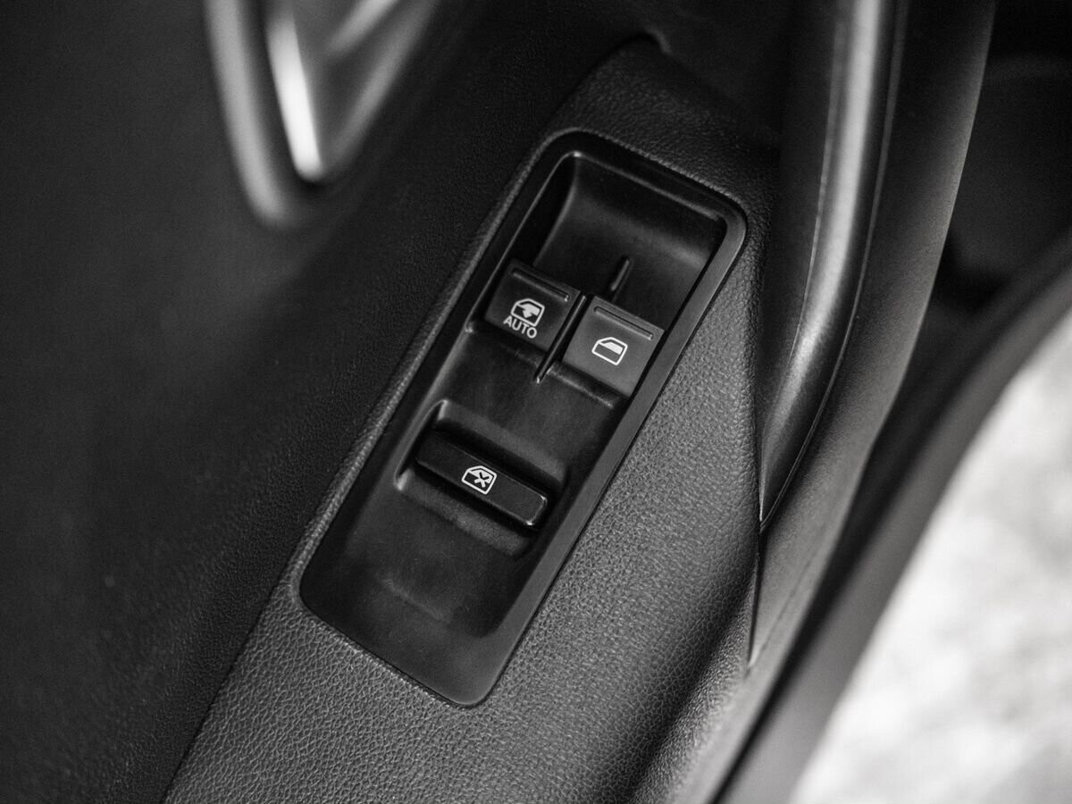 Volkswagen Polo 2013 - фото автомобиля