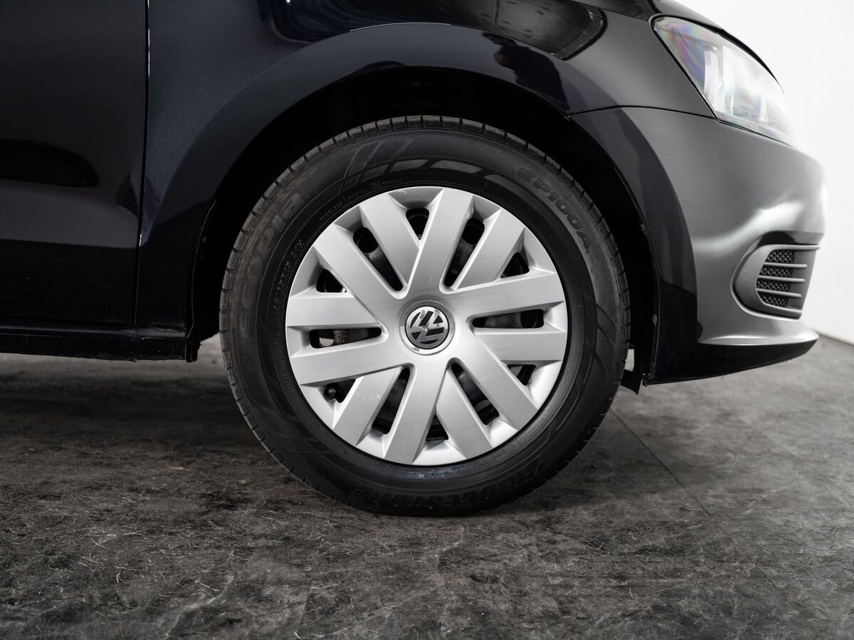 Volkswagen Polo 2013 - фото автомобиля