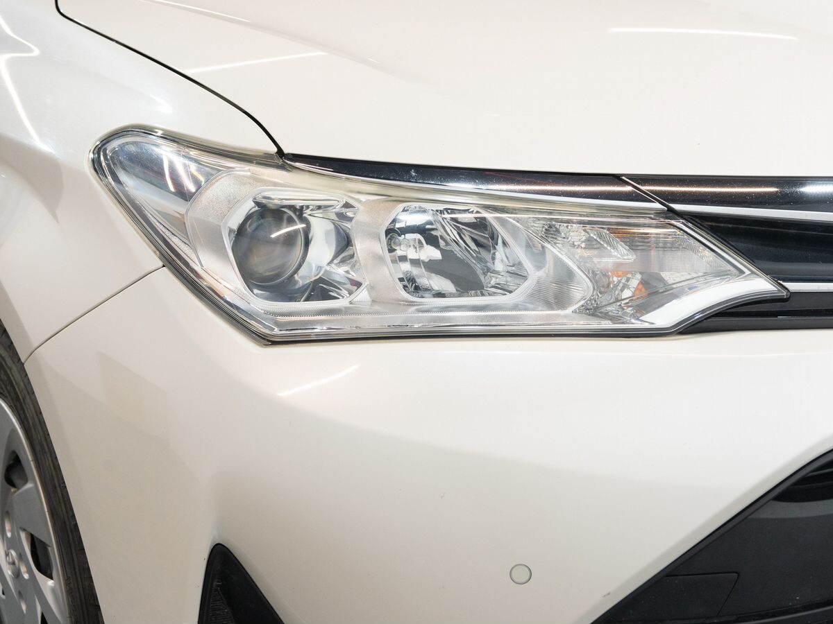 Toyota Corolla Fielder 2017 - фото автомобиля