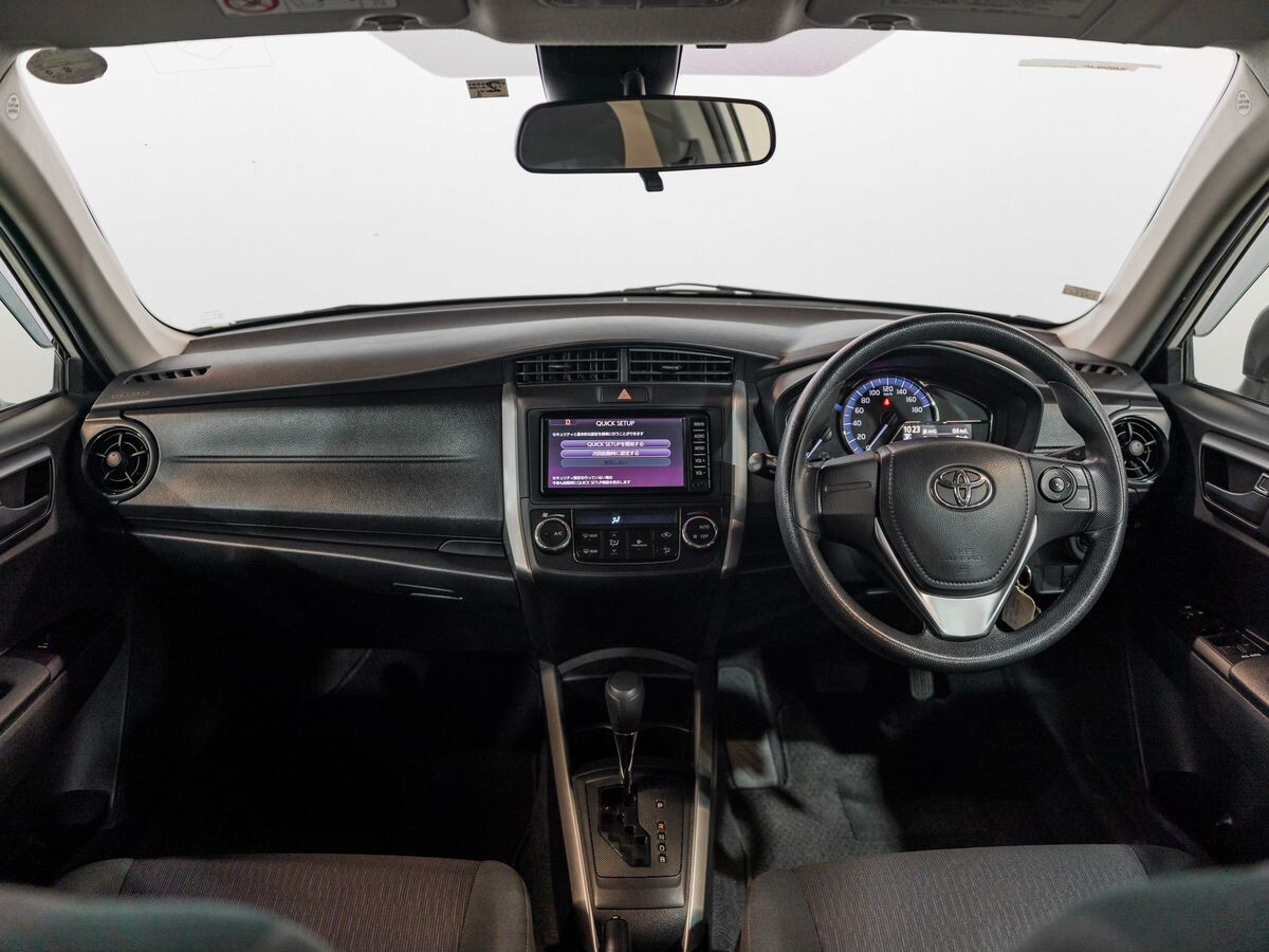 Toyota Corolla Fielder 2017 - фото автомобиля