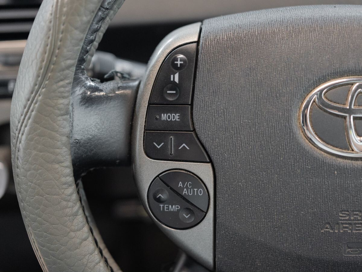 Toyota Prius 2008 - фото автомобиля