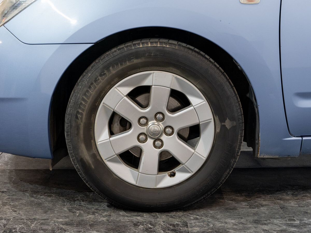 Toyota Prius 2008 - фото автомобиля