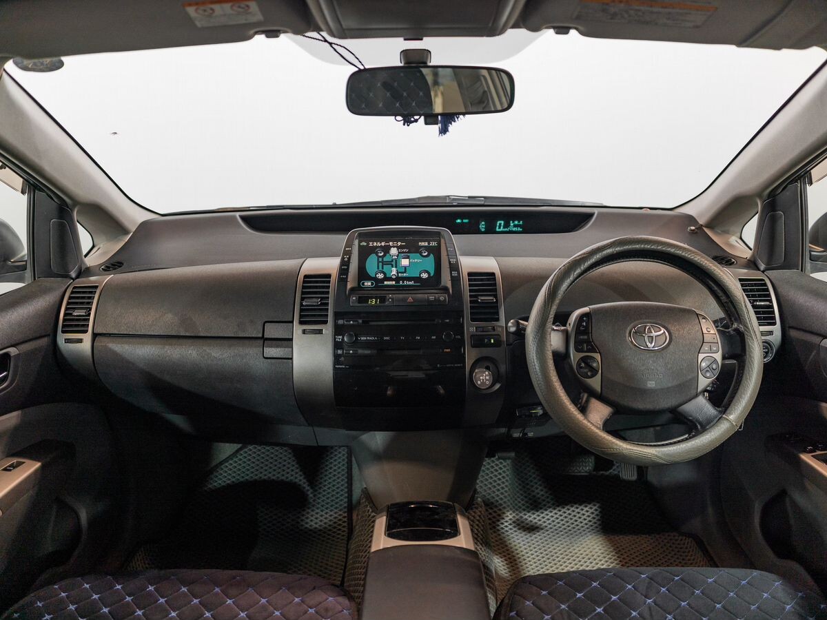Toyota Prius 2008 - фото автомобиля