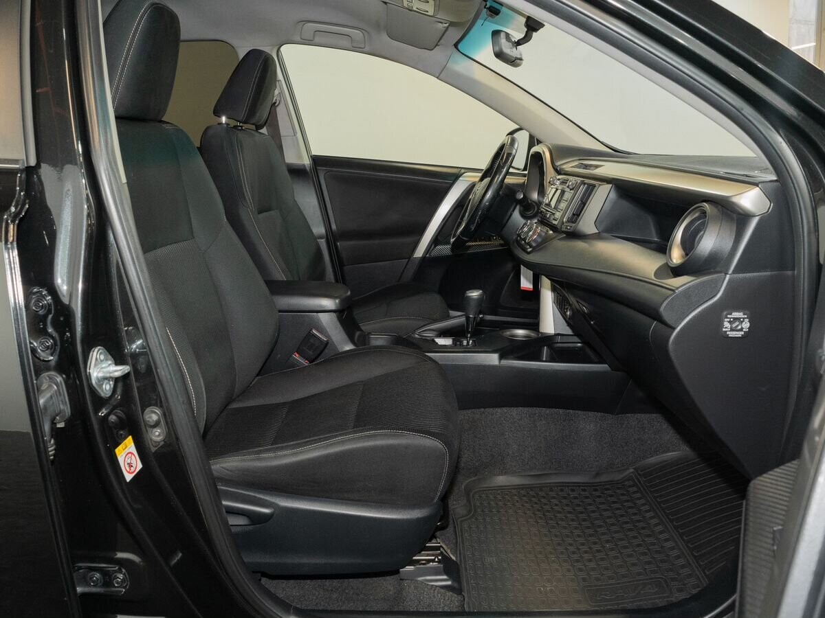 Toyota RAV4 2013 - фото автомобиля