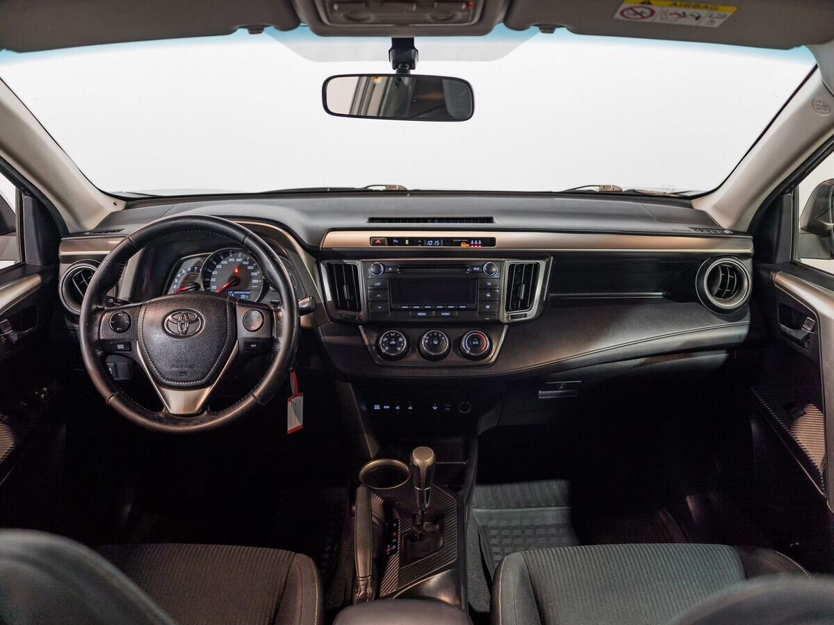 Toyota RAV4 2013 - фото автомобиля